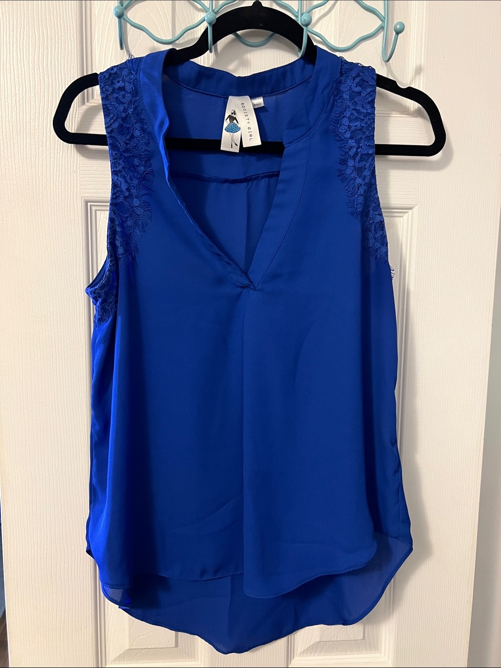 Blue Sleeveless V-Neck Lace Yoke Top